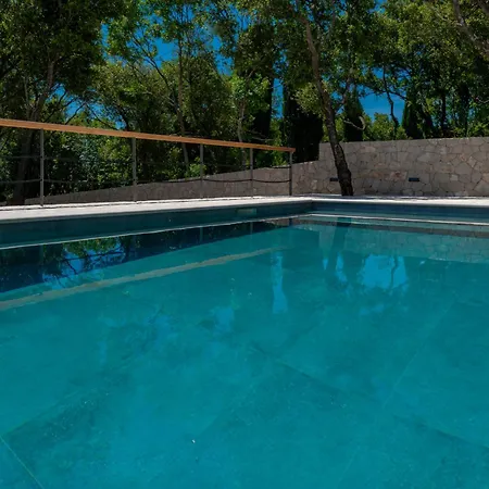 Villa Lazo *