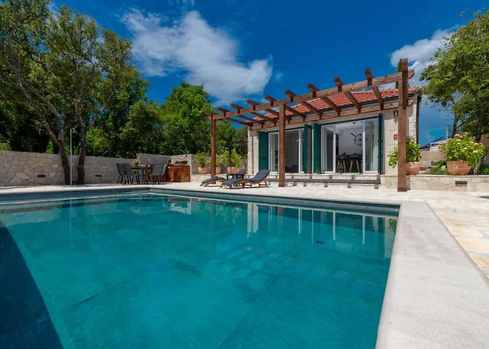 Βίλα Lazo Mocici